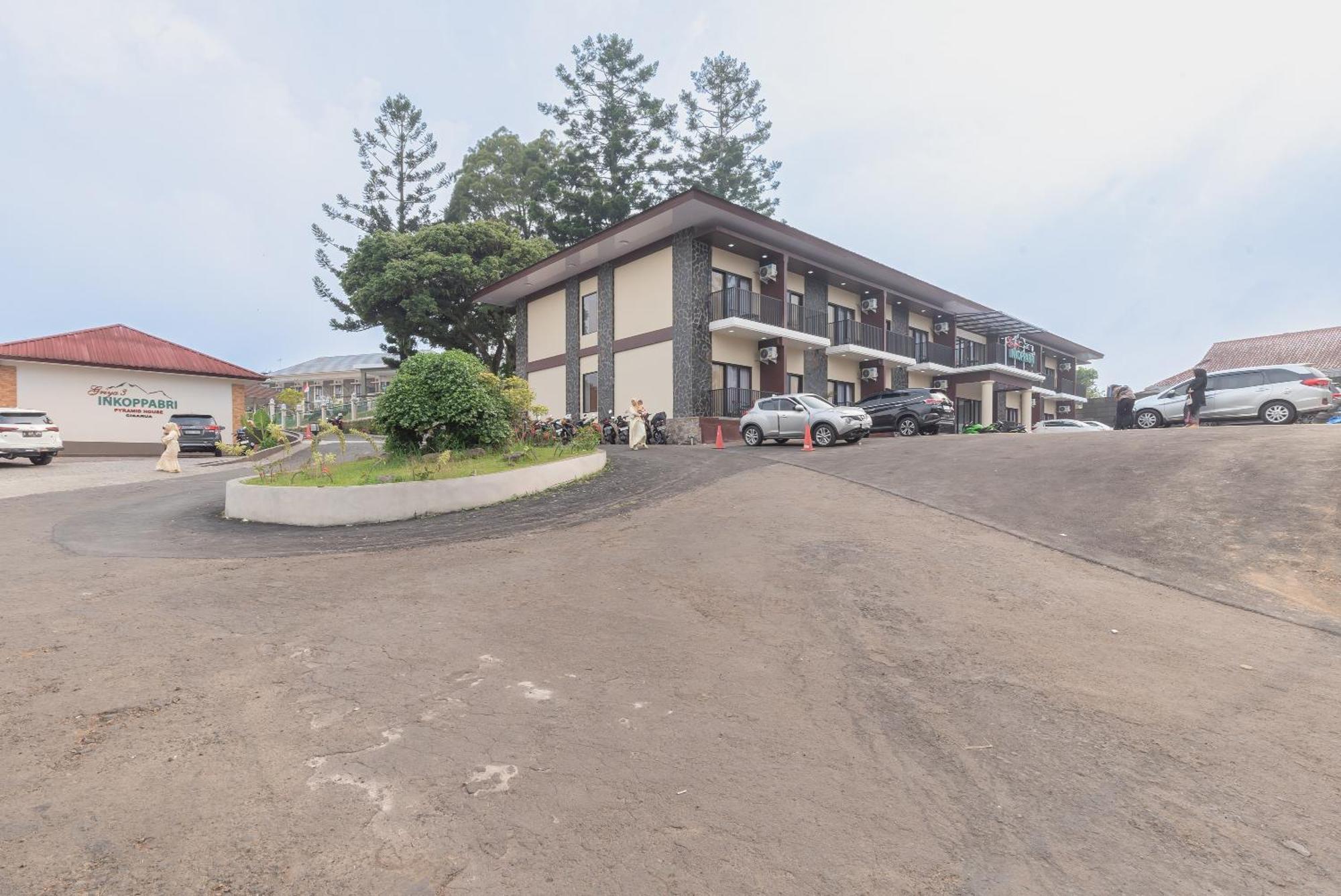 Urbanview Hotel Inkoppabri Cisarua Puncak Eksteriør bilde